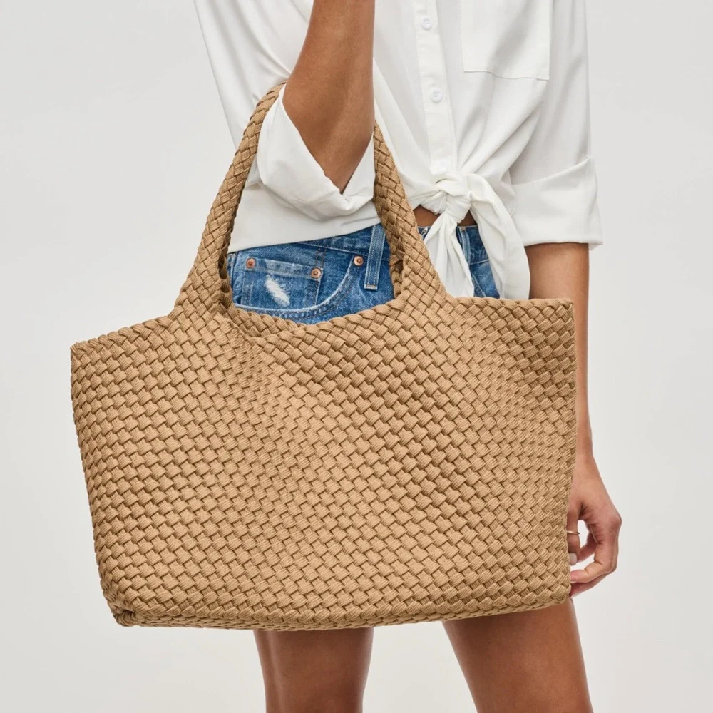 Sol & Selene Sky’s the Limit Large Tote - Picture 5 of 7